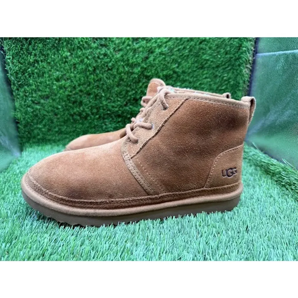 UGG Kids Neumel II Chestnut Suede Boot SN 1017320K Size 6